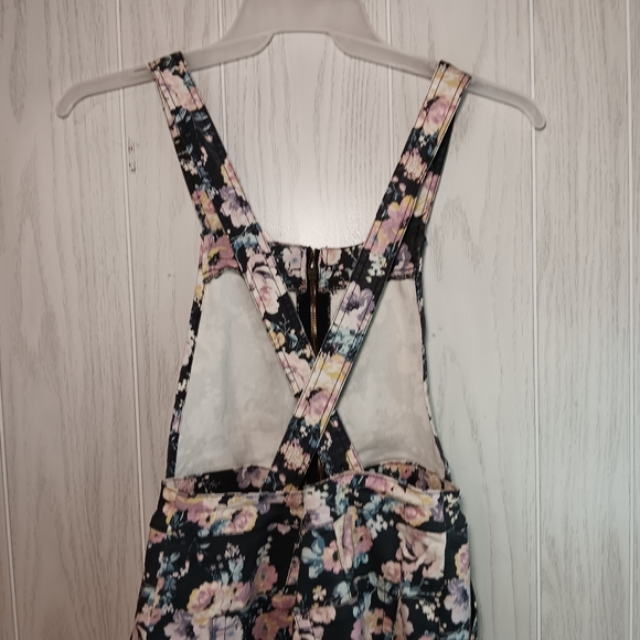 Wild fable floral romper denim overall with zipper size small - Picture 5 of 10